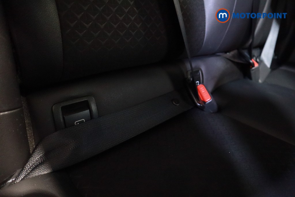 Nissan Juke N-Connecta Manual Petrol SUV - Stock Number (1609827) - 26th supplementary image