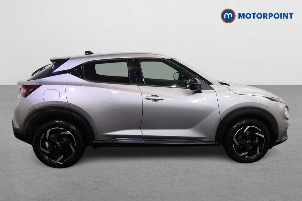 Nissan Juke N-Connecta Manual Petrol SUV - Stock Number (1609827) - Drivers side