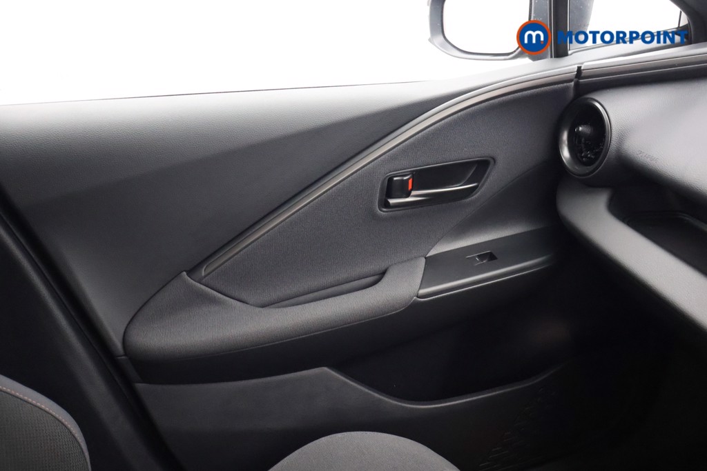 Toyota C-Hr Design Automatic Petrol Plug-In Hybrid SUV - Stock Number (1610244) - 11th supplementary image