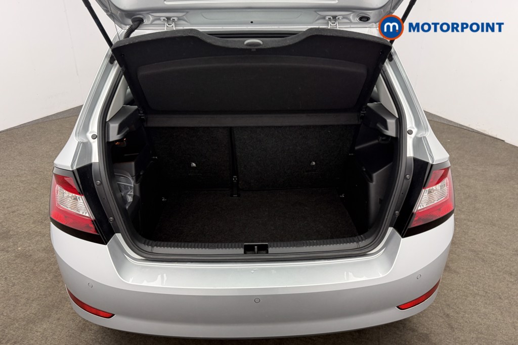 Skoda Fabia SE Manual Petrol Hatchback - Stock Number (1610537) - 5th supplementary image