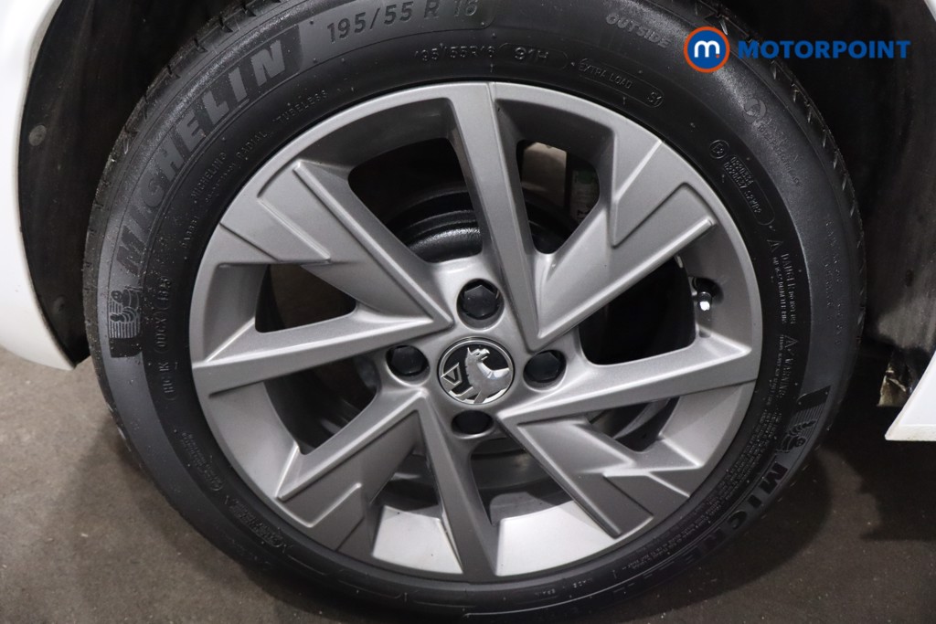 Vauxhall Corsa Design Manual Petrol Hatchback - Stock Number (1610603) - 9th supplementary image