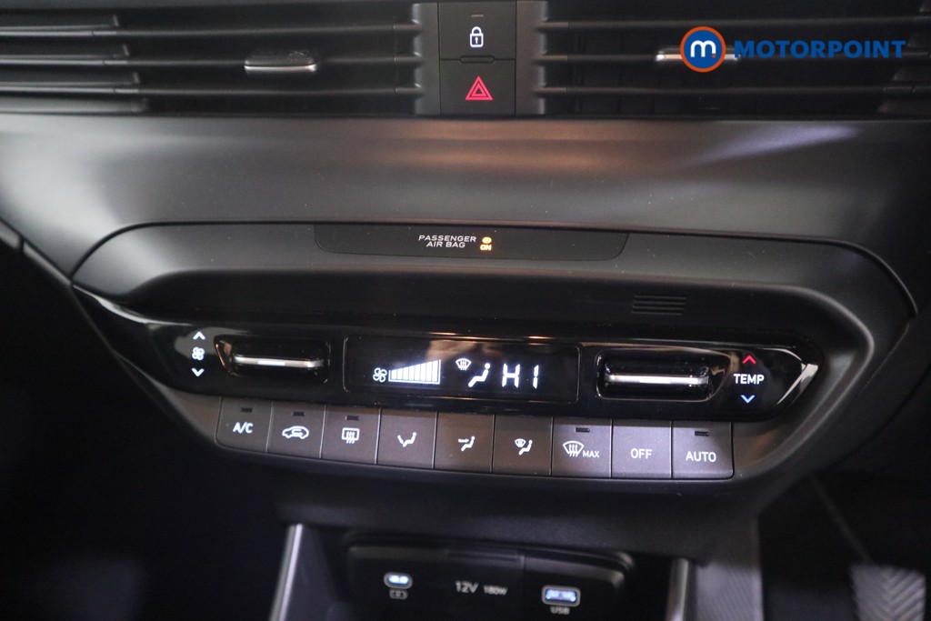Hyundai I20 Premium Manual Petrol Hatchback - Stock Number (1610719) - 7th supplementary image