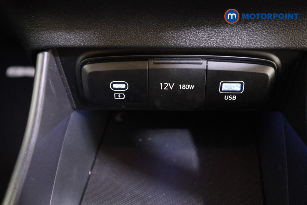 Hyundai I20 Premium Manual Petrol Hatchback - Stock Number (1610719) - 8th supplementary image