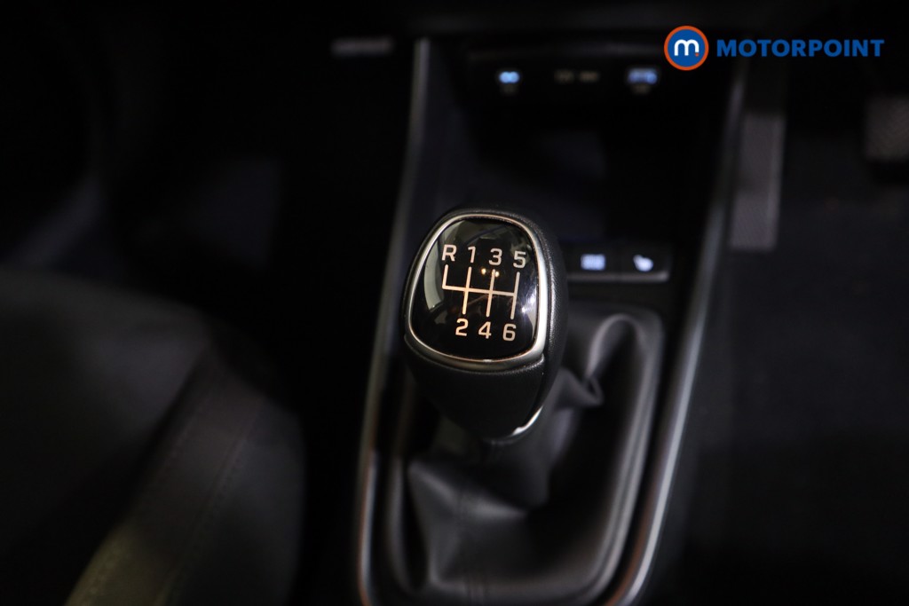 Hyundai I20 Premium Manual Petrol Hatchback - Stock Number (1610719) - 10th supplementary image
