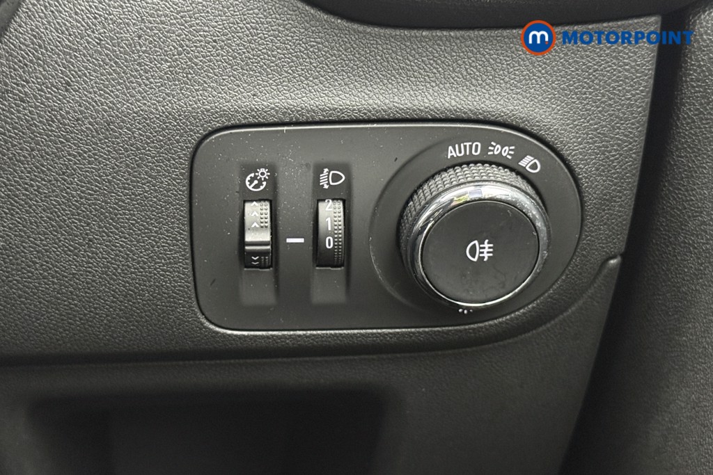 Vauxhall Crossland Se Edition Manual Petrol SUV - Stock Number (1611018) - 15th supplementary image