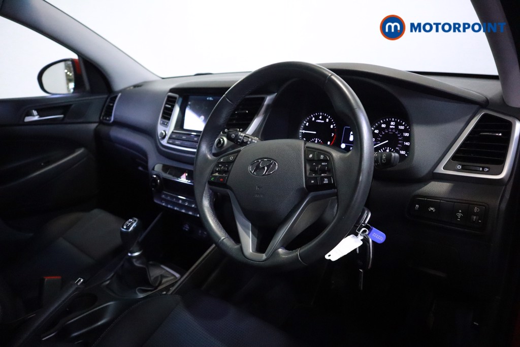 Hyundai Tucson Se Nav Manual Petrol SUV - Stock Number (1611832) - 1st supplementary image
