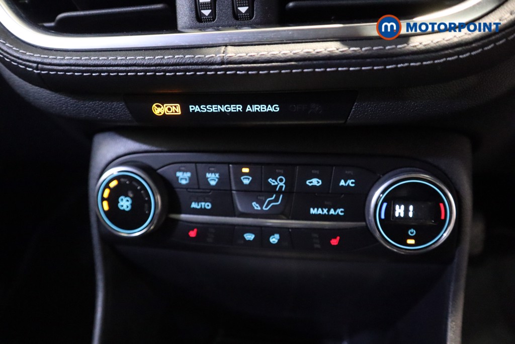 Ford Fiesta Vignale Edition Manual Petrol Hatchback - Stock Number (1612210) - 6th supplementary image