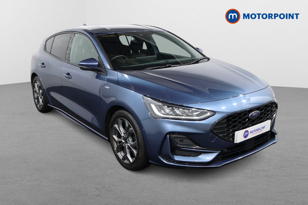 Ford Focus St-Line Manual Petrol Hatchback - Stock Number (1612700) - Drivers side front corner