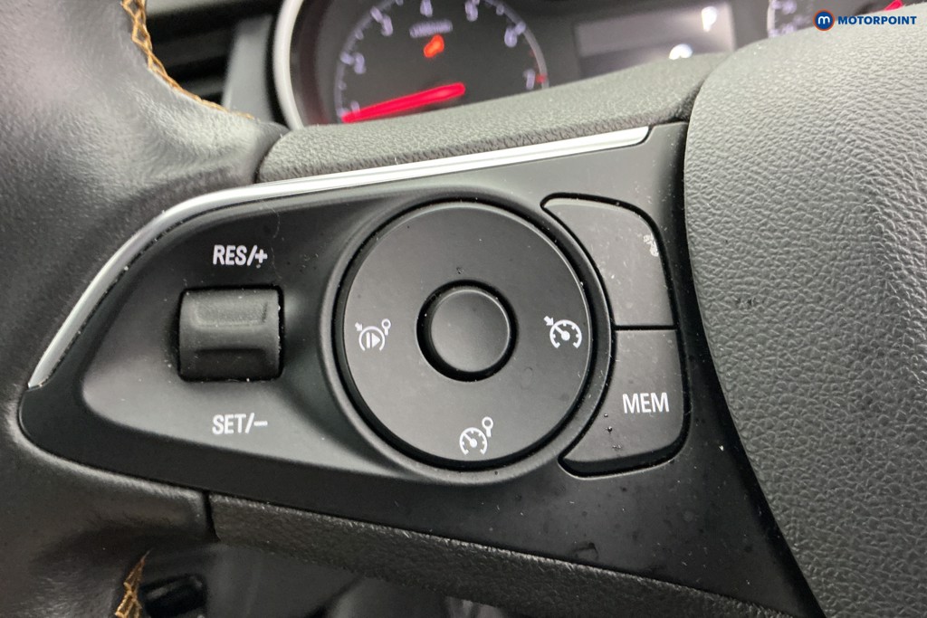 Vauxhall Crossland X Elite Nav Automatic Petrol SUV - Stock Number (1612879) - 23rd supplementary image