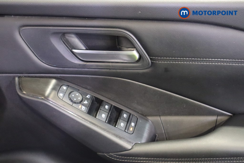 Nissan Qashqai Acenta Premium Manual Petrol SUV - Stock Number (1613056) - 14th supplementary image