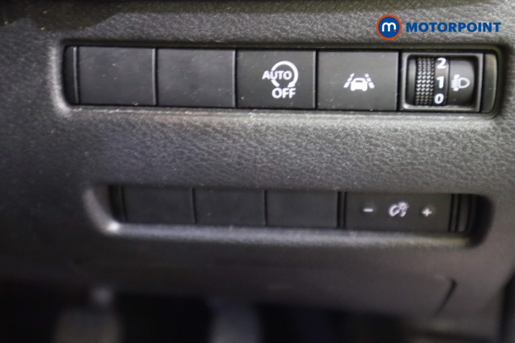 Nissan Qashqai Acenta Premium Manual Petrol SUV - Stock Number (1613056) - 16th supplementary image