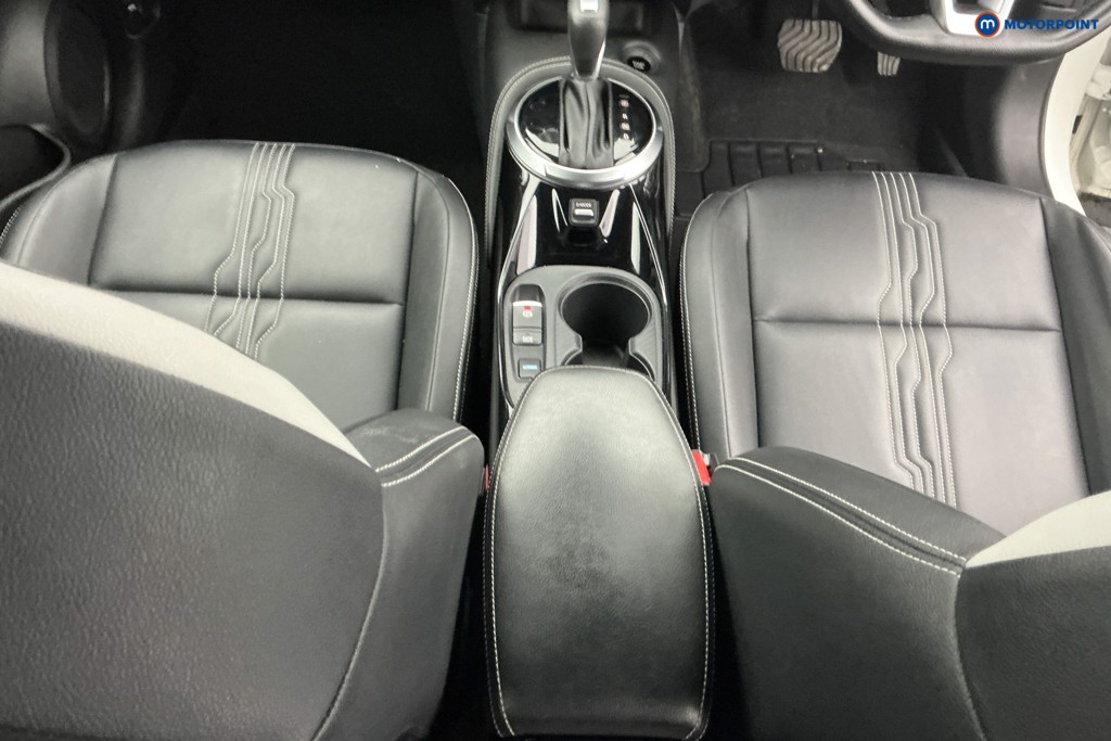 Nissan Juke Premiere Edition Automatic Petrol-Electric Hybrid SUV - Stock Number (1613073) - 12th supplementary image