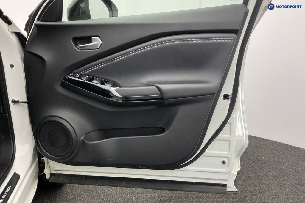 Nissan Juke Premiere Edition Automatic Petrol-Electric Hybrid SUV - Stock Number (1613073) - 26th supplementary image