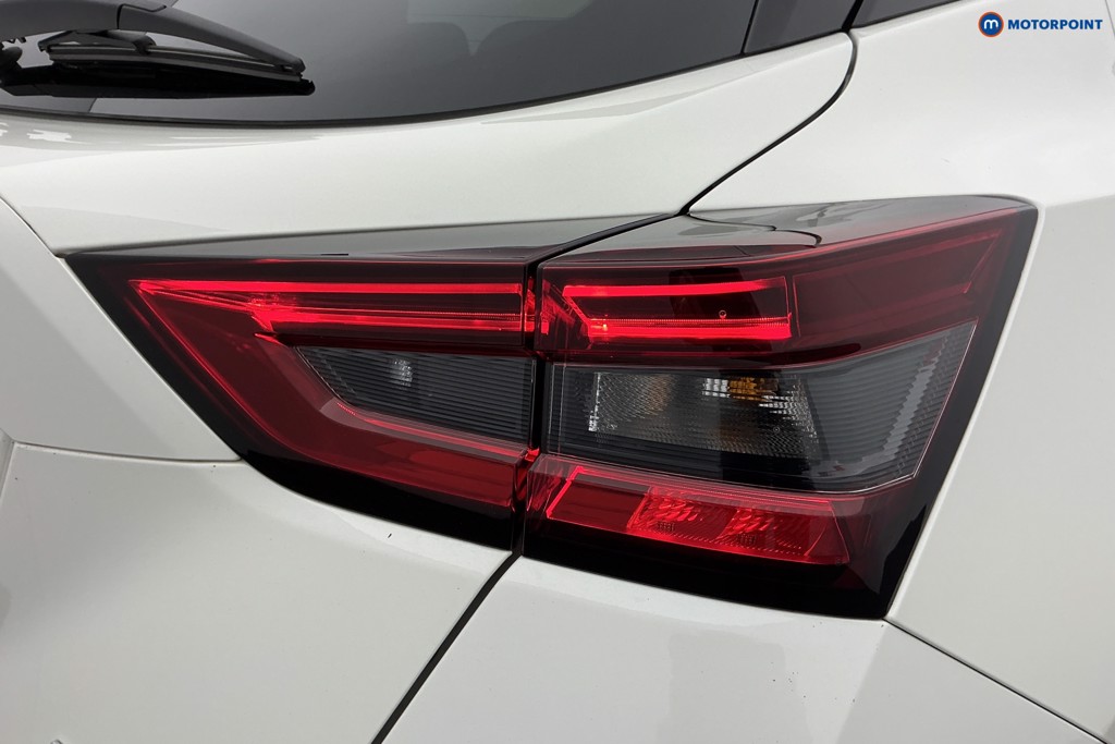 Nissan Juke Premiere Edition Automatic Petrol-Electric Hybrid SUV - Stock Number (1613073) - 34th supplementary image