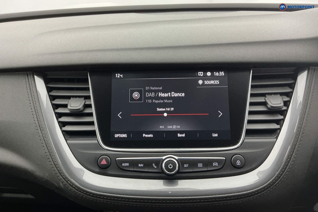 Vauxhall Grandland X Business Edition Nav Manual Diesel SUV - Stock Number (1613229) - 2nd supplementary image