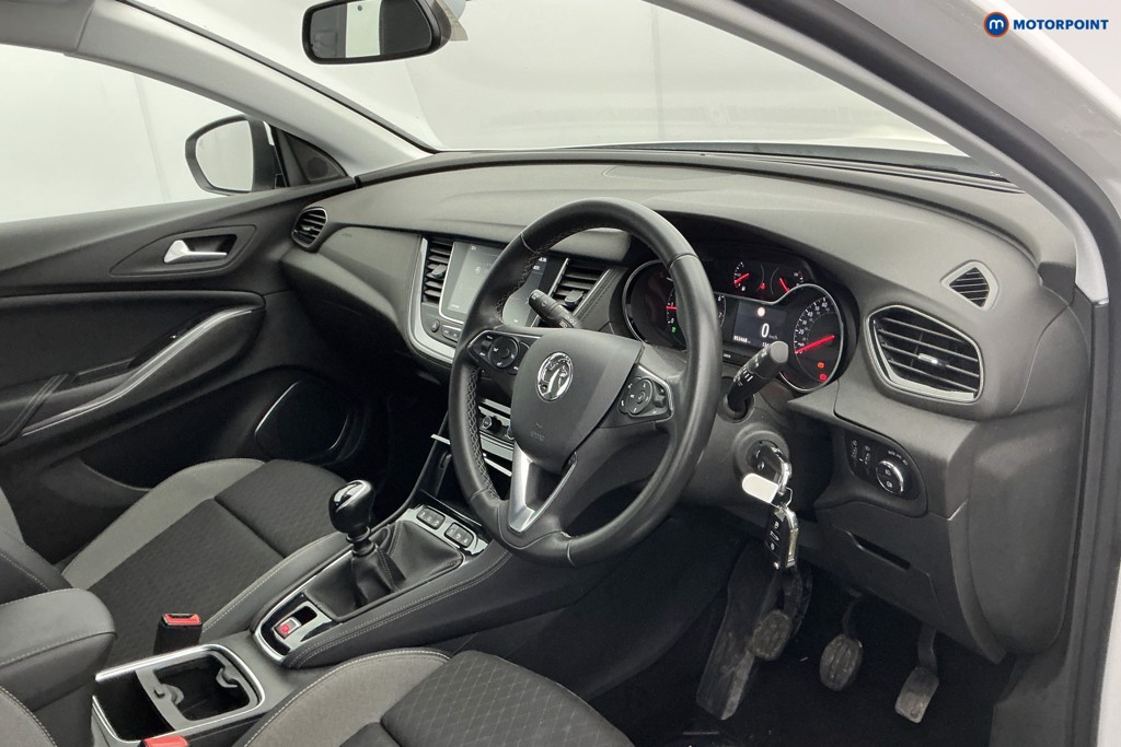Vauxhall Grandland X Business Edition Nav Manual Diesel SUV - Stock Number (1613229) - 9th supplementary image