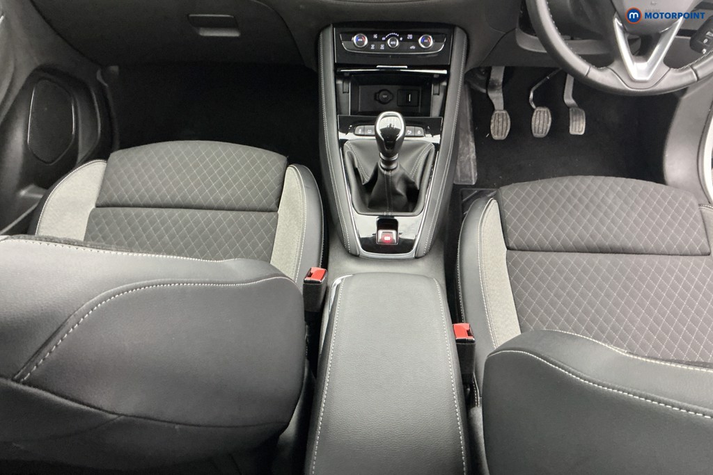 Vauxhall Grandland X Business Edition Nav Manual Diesel SUV - Stock Number (1613229) - 12th supplementary image