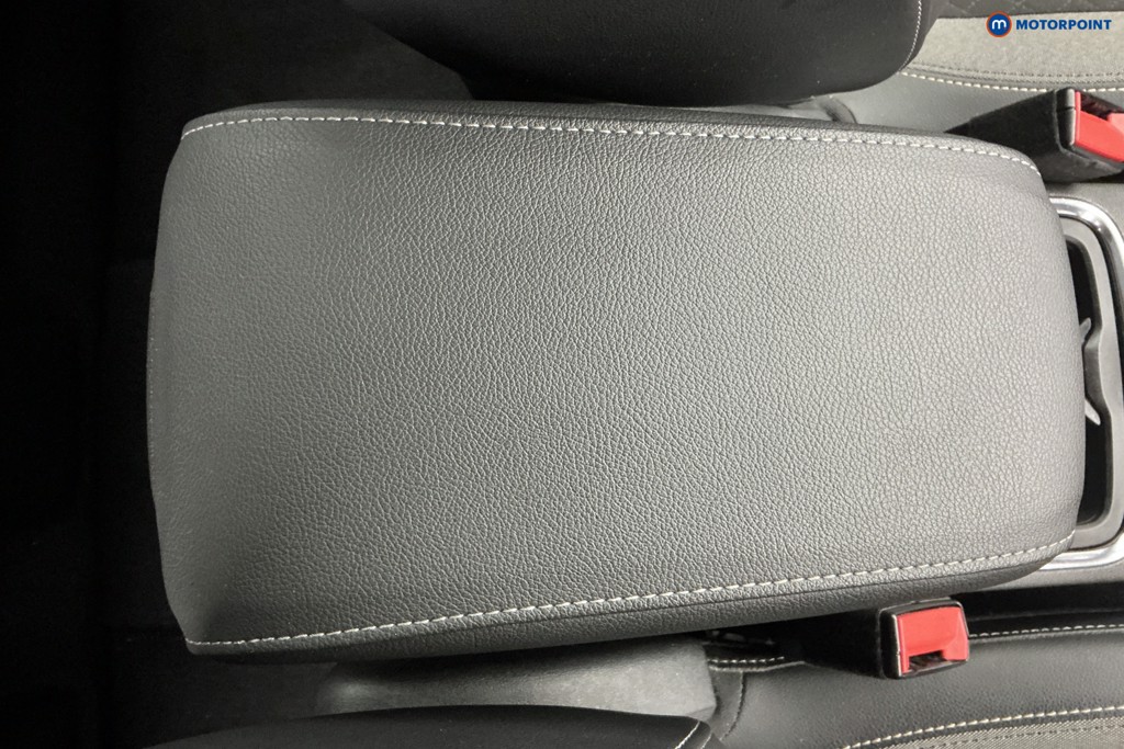 Vauxhall Grandland X Business Edition Nav Manual Diesel SUV - Stock Number (1613229) - 16th supplementary image