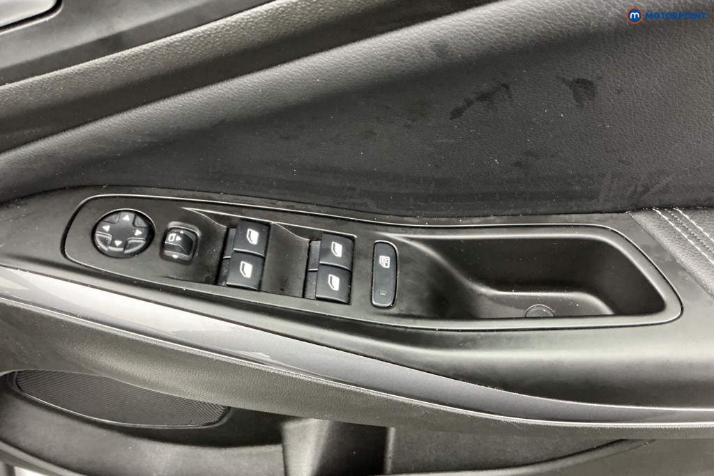 Vauxhall Grandland X Business Edition Nav Manual Diesel SUV - Stock Number (1613229) - 25th supplementary image