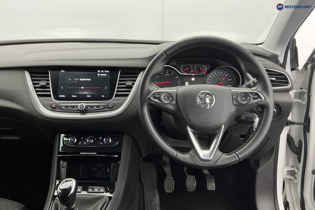 Vauxhall Grandland X Business Edition Nav Manual Diesel SUV - Stock Number (1613229) - 1st supplementary image