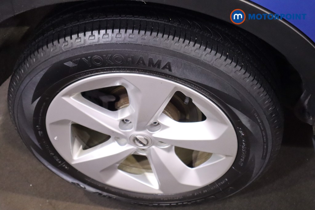 Nissan Qashqai Acenta Premium Manual Petrol SUV - Stock Number (1613335) - 12th supplementary image