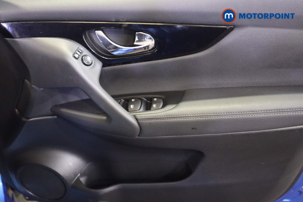Nissan Qashqai Acenta Premium Manual Petrol SUV - Stock Number (1613335) - 13th supplementary image