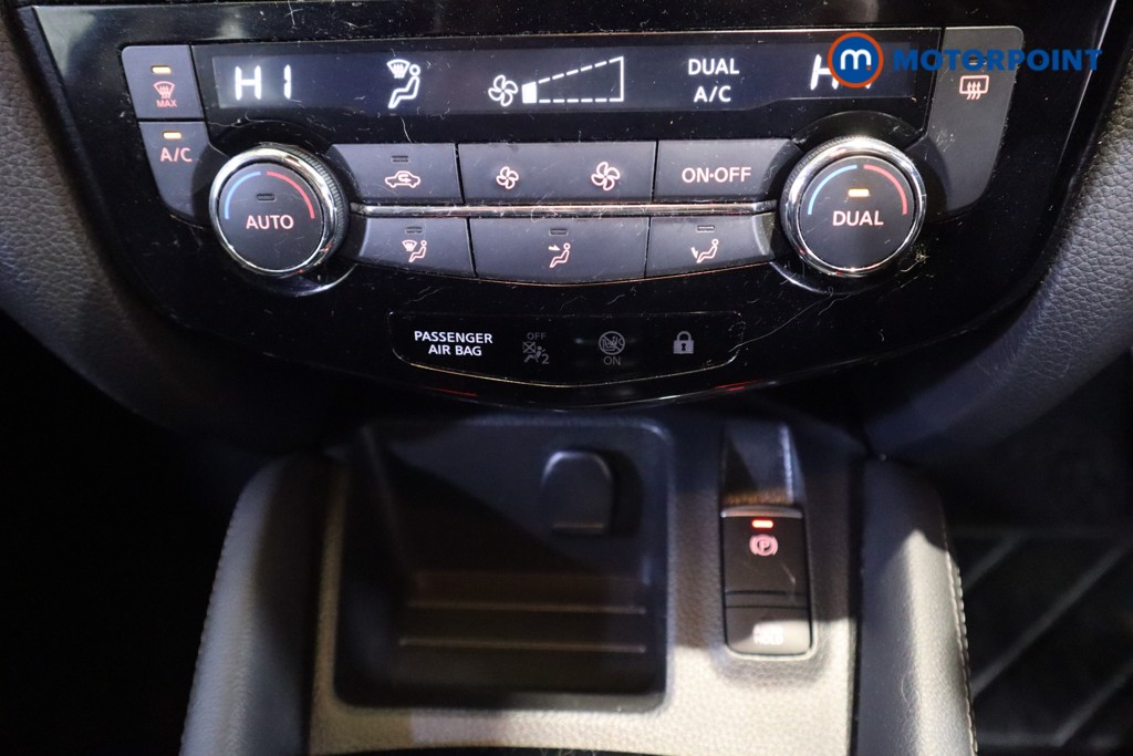 Nissan Qashqai Acenta Premium Manual Petrol SUV - Stock Number (1613335) - 21st supplementary image