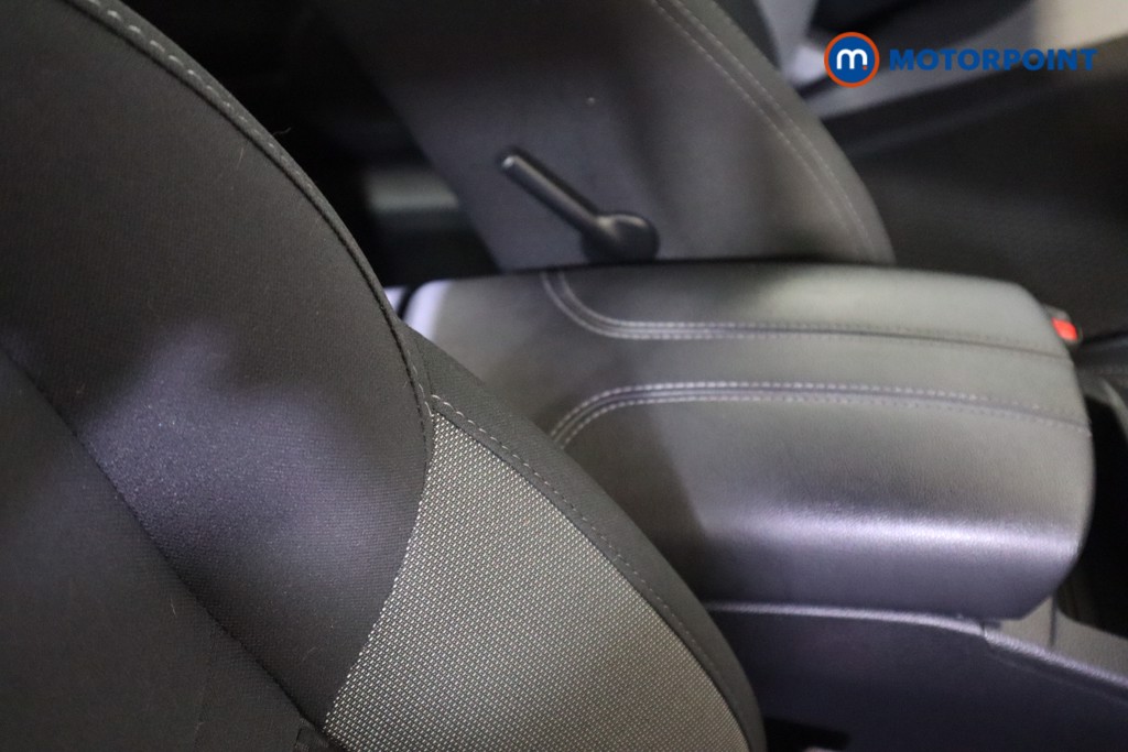 Nissan Qashqai Acenta Premium Manual Petrol SUV - Stock Number (1613335) - 25th supplementary image