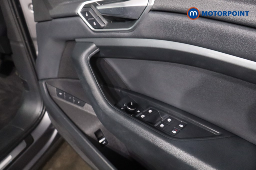 Audi E-Tron Technik Automatic Electric SUV - Stock Number (1613897) - 27th supplementary image
