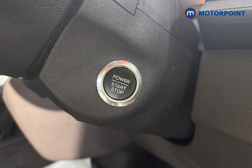 Ford Transit Limited Automatic Diesel Medium Roof Van - Stock Number (1614858) - 5th supplementary image