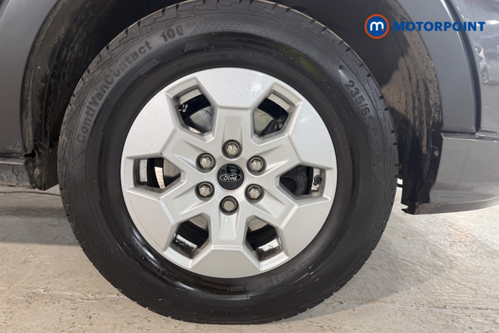 Ford Transit Limited Automatic Diesel Medium Roof Van - Stock Number (1614858) - 14th supplementary image