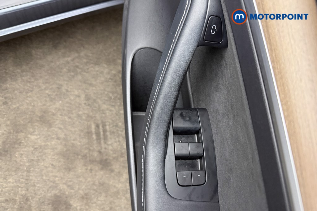 Tesla Model 3 Performance Automatic Electric Saloon - Stock Number (1615160) - 17th supplementary image