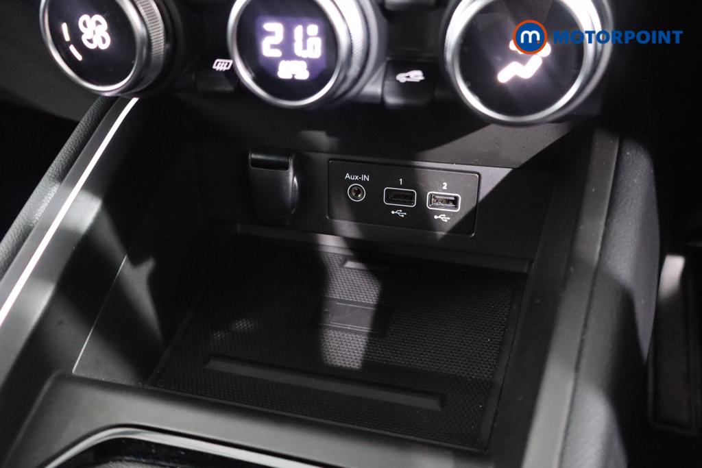 Renault Clio Rs Line Manual Petrol Hatchback - Stock Number (1615240) - 5th supplementary image