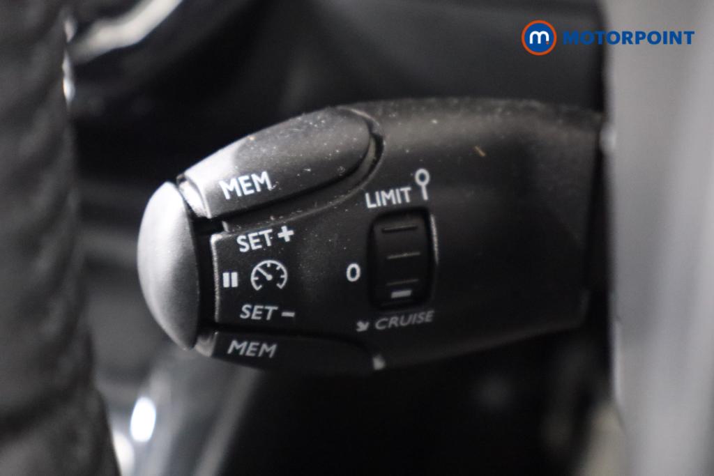 Peugeot 208 Allure Manual Petrol Hatchback - Stock Number (1615793) - 9th supplementary image