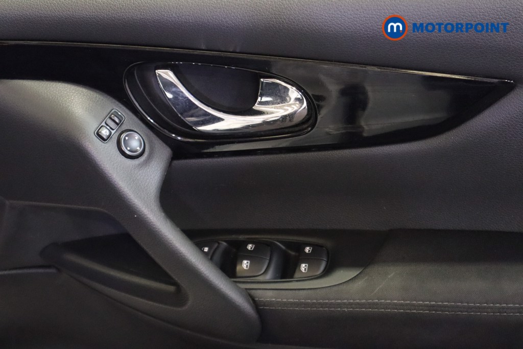 Nissan Qashqai Acenta Premium Manual Petrol SUV - Stock Number (1615807) - 14th supplementary image