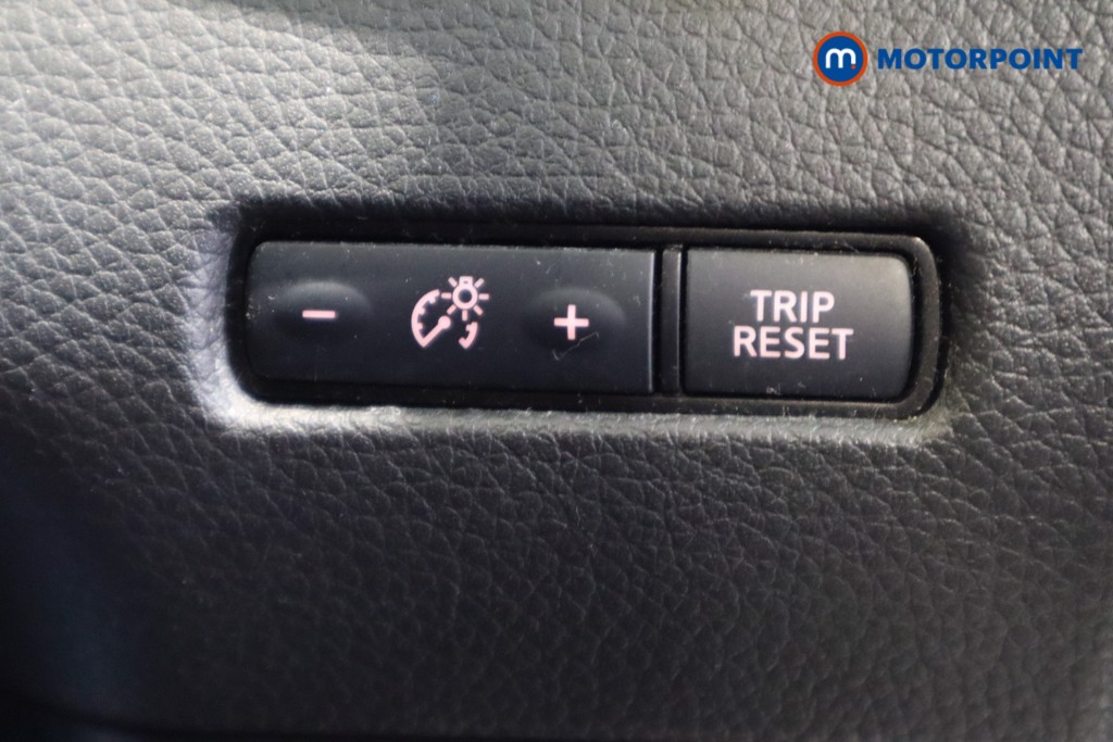 Nissan Qashqai Acenta Premium Manual Petrol SUV - Stock Number (1615807) - 16th supplementary image