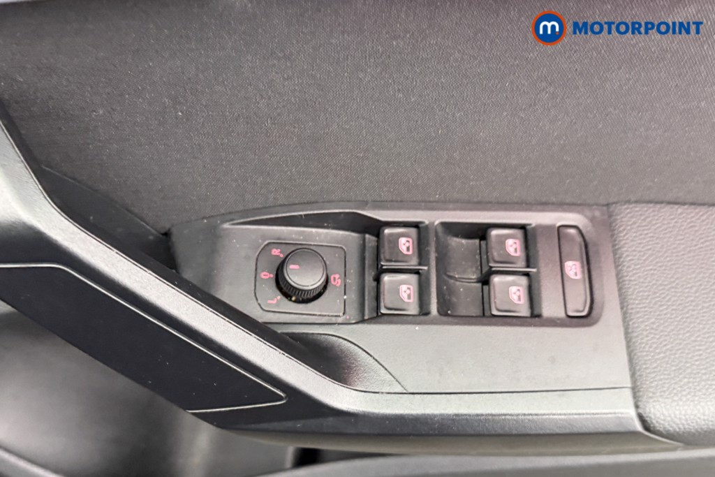 Seat Arona FR Manual Petrol SUV - Stock Number (1616567) - 17th supplementary image