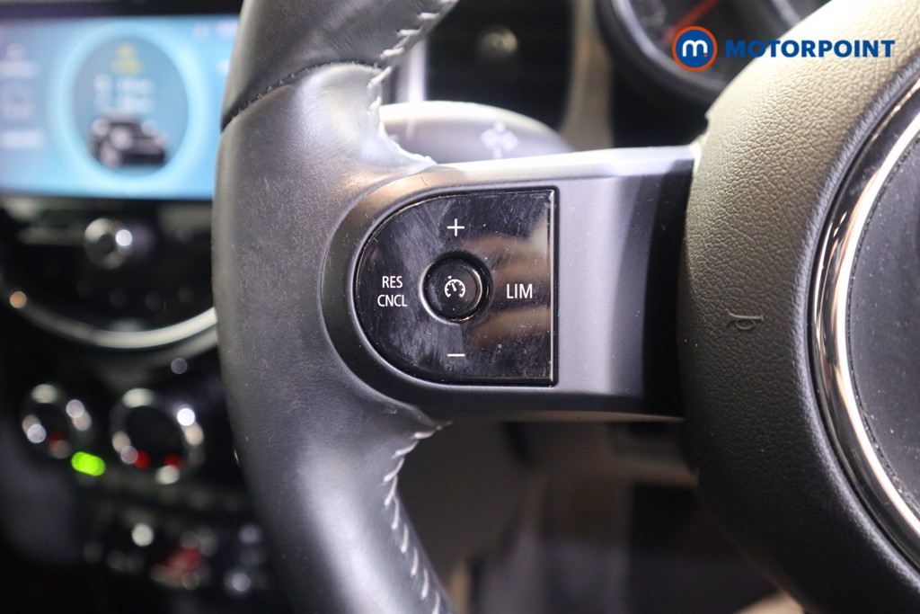 Mini Hatchback Cooper Exclusive Automatic Petrol Hatchback - Stock Number (1616580) - 5th supplementary image