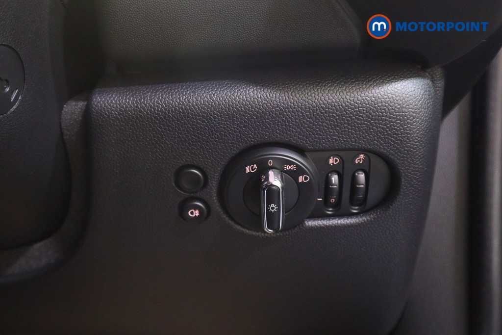 Mini Hatchback Cooper Exclusive Automatic Petrol Hatchback - Stock Number (1616580) - 12th supplementary image