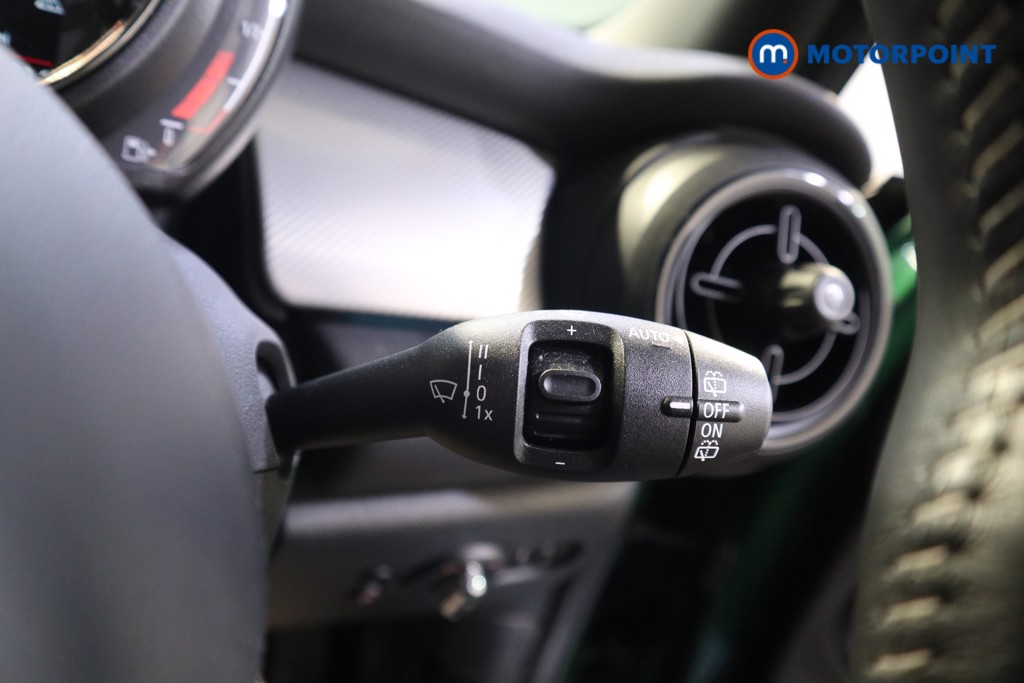 Mini Hatchback Cooper Exclusive Automatic Petrol Hatchback - Stock Number (1616580) - 14th supplementary image
