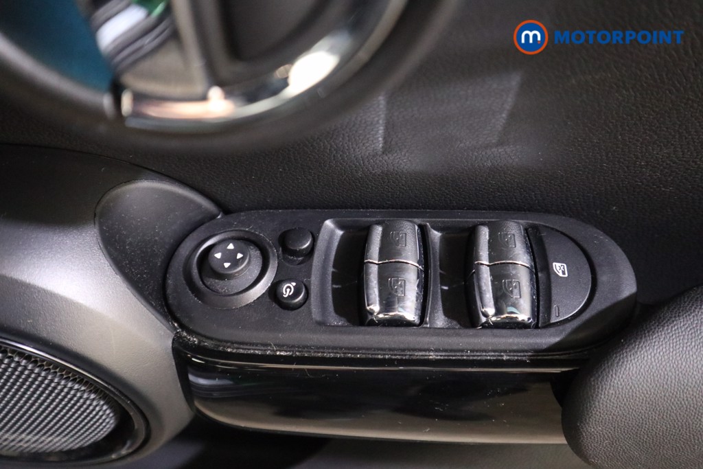 Mini Hatchback Cooper Exclusive Automatic Petrol Hatchback - Stock Number (1616580) - 15th supplementary image