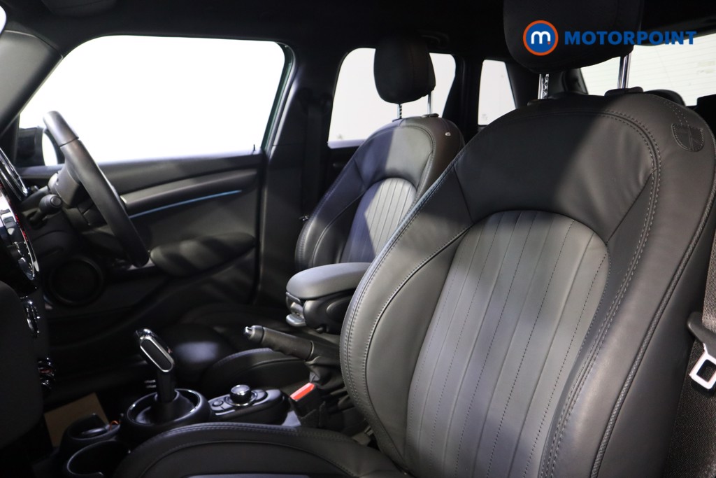 Mini Hatchback Cooper Exclusive Automatic Petrol Hatchback - Stock Number (1616580) - 18th supplementary image