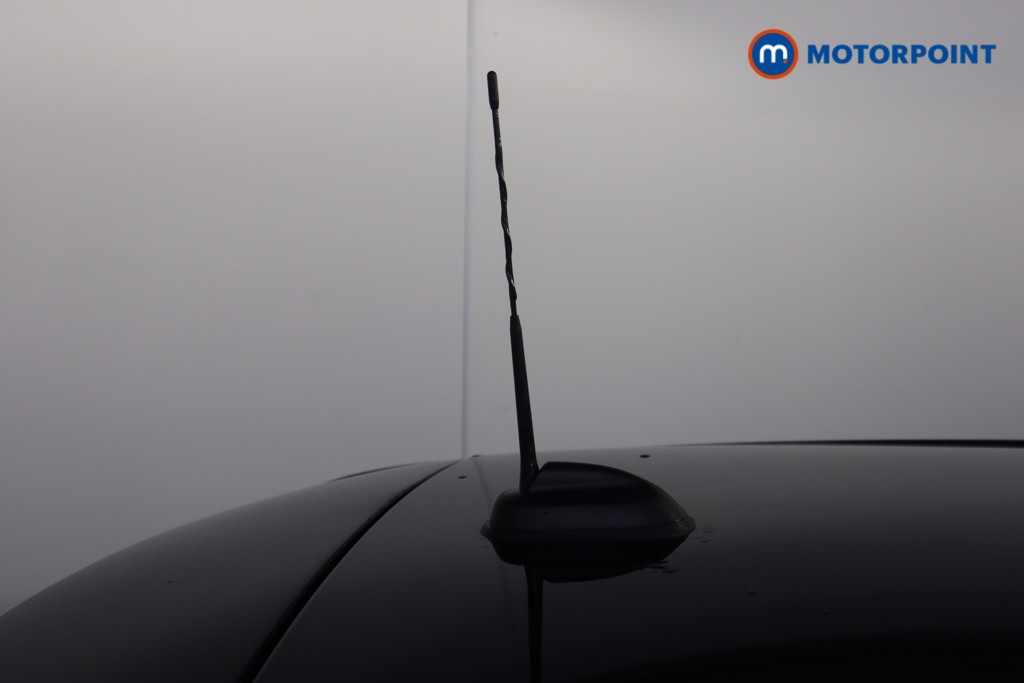 Mini Hatchback Cooper Exclusive Automatic Petrol Hatchback - Stock Number (1616580) - 32nd supplementary image