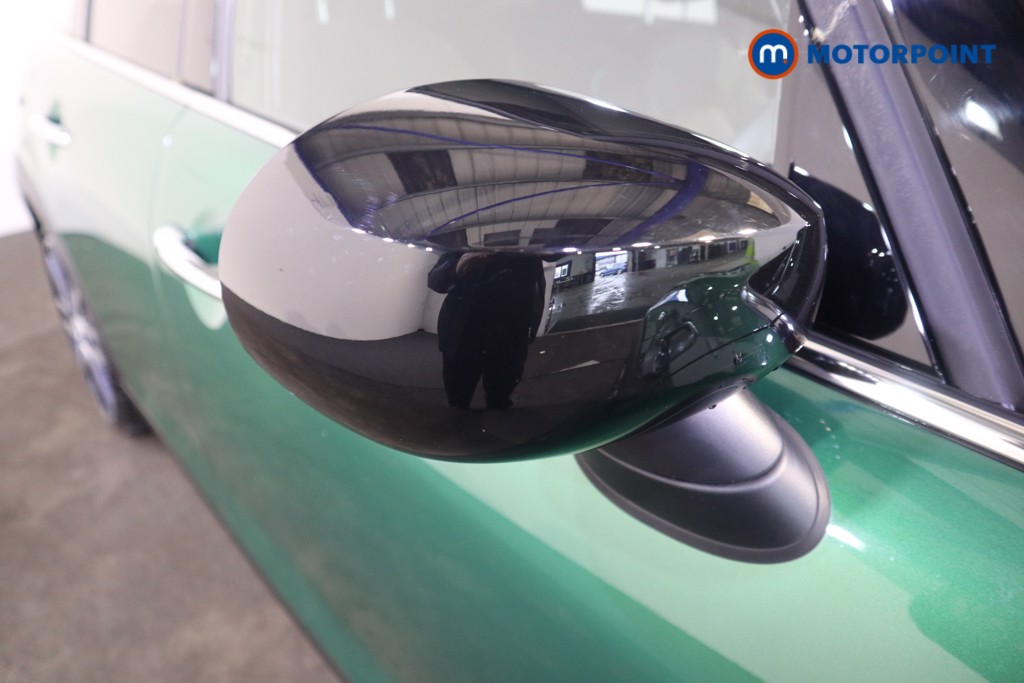 Mini Hatchback Cooper Exclusive Automatic Petrol Hatchback - Stock Number (1616580) - 35th supplementary image