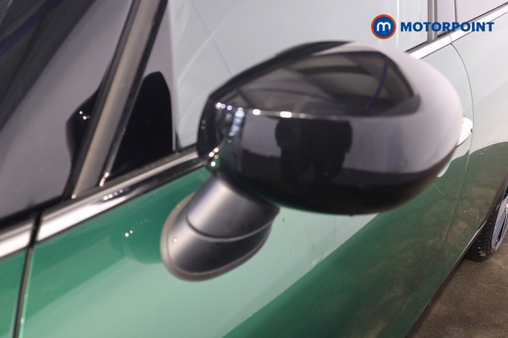 Mini Hatchback Cooper Exclusive Automatic Petrol Hatchback - Stock Number (1616580) - 36th supplementary image