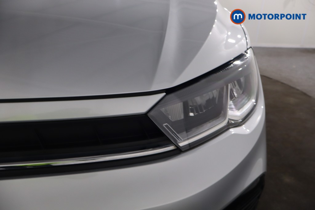 Volkswagen Polo R-Line Manual Petrol Hatchback - Stock Number (1616676) - 35th supplementary image