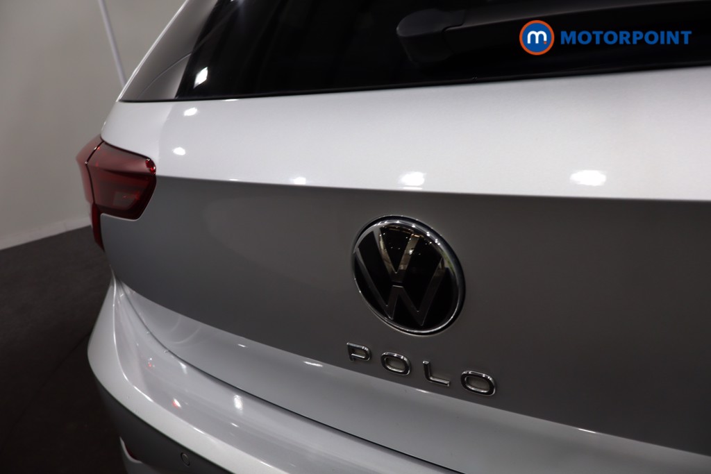 Volkswagen Polo R-Line Manual Petrol Hatchback - Stock Number (1616676) - 40th supplementary image