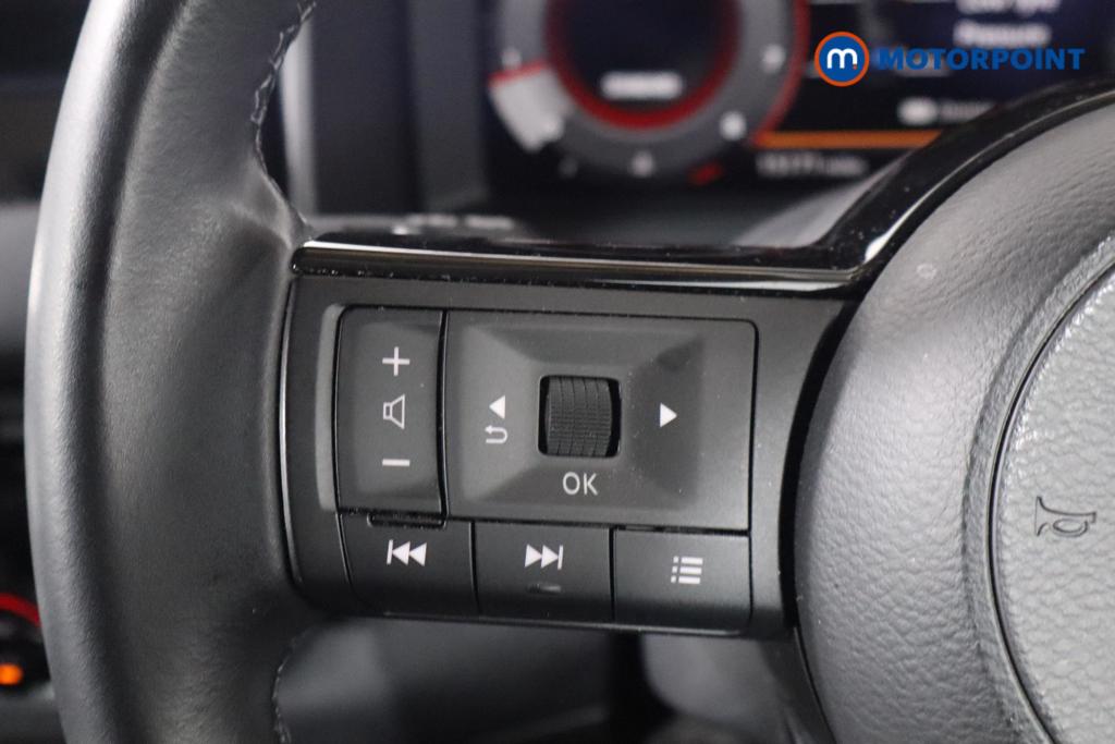 Nissan Qashqai N-Connecta Manual Petrol SUV - Stock Number (1616721) - 11th supplementary image
