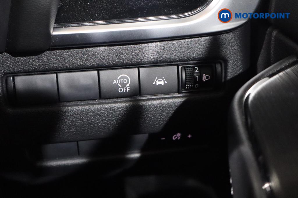 Nissan Qashqai N-Connecta Manual Petrol SUV - Stock Number (1616721) - 13th supplementary image