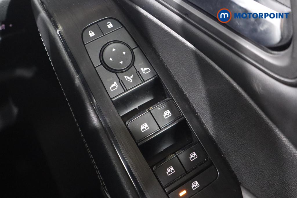 Nissan Qashqai N-Connecta Manual Petrol SUV - Stock Number (1616721) - 14th supplementary image